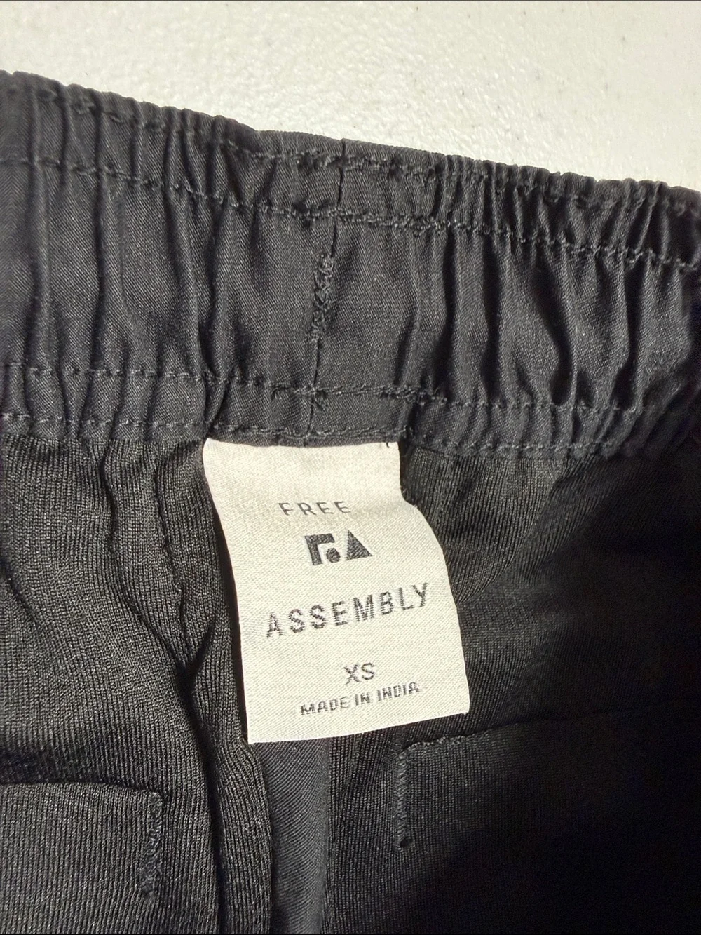 Men's Black Elastic-Waist Chino Pants